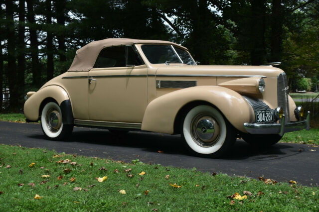 Cadillac La Salle 1939 image number 0