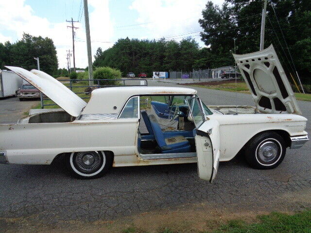 Ford Thunderbird 1958 image number 0