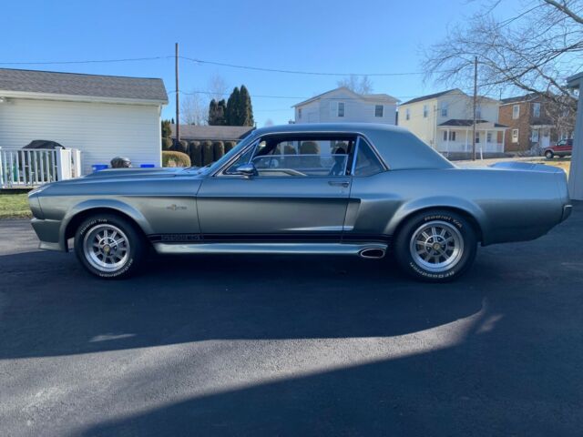 Ford Mustang 1967 image number 30