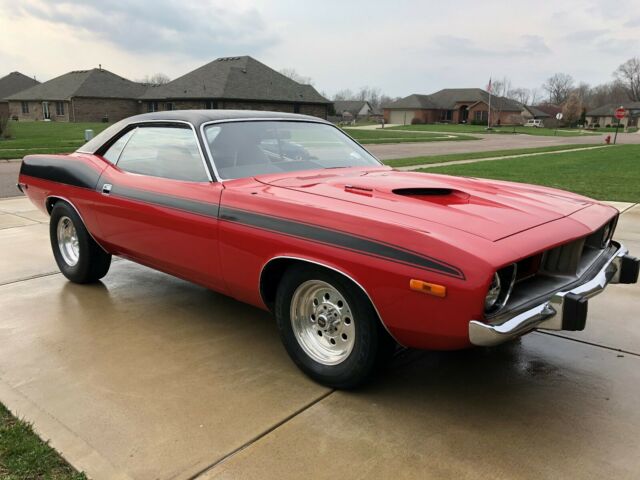 Plymouth Barracuda 1973 image number 1