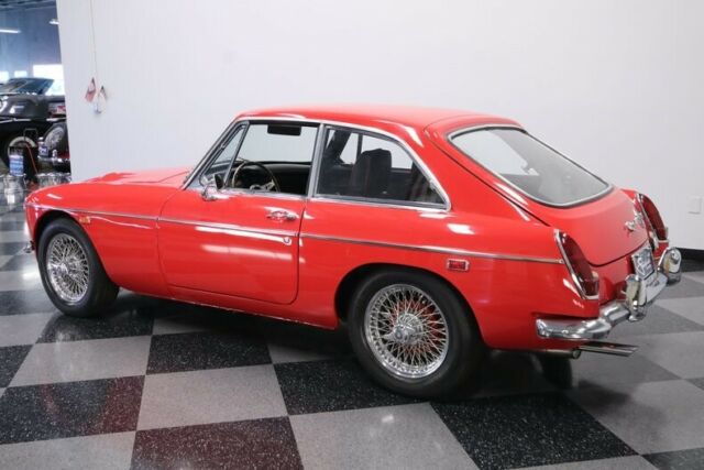 MG MGC 1969 image number 32