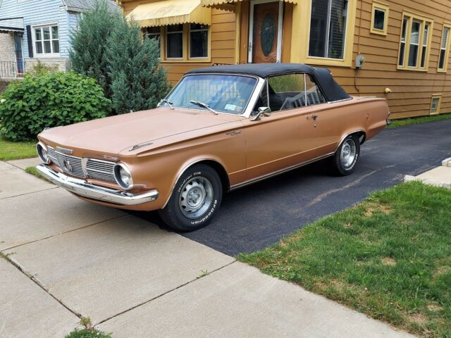 Plymouth Valiant 1965 image number 28