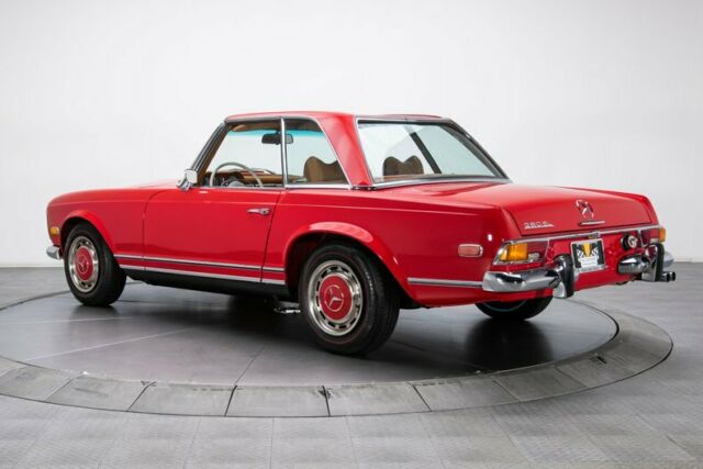 Mercedes-Benz SL-Class 1971 image number 15