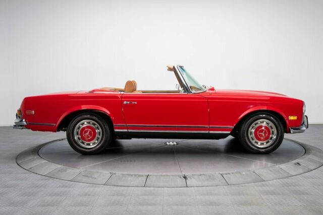 Mercedes-Benz SL-Class 1971 image number 16