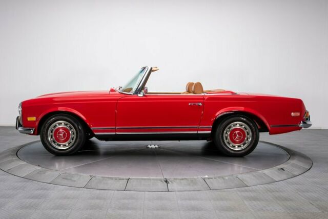 Mercedes-Benz SL-Class 1971 image number 19