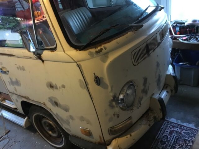 Volkswagen Bus/Vanagon 1971 image number 5