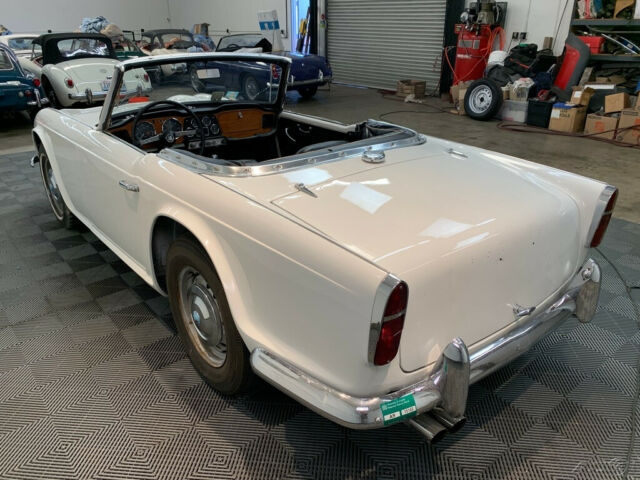 Triumph TR4 1963 image number 10