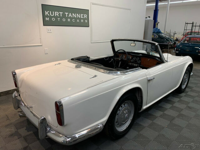 Triumph TR4 1963 image number 17