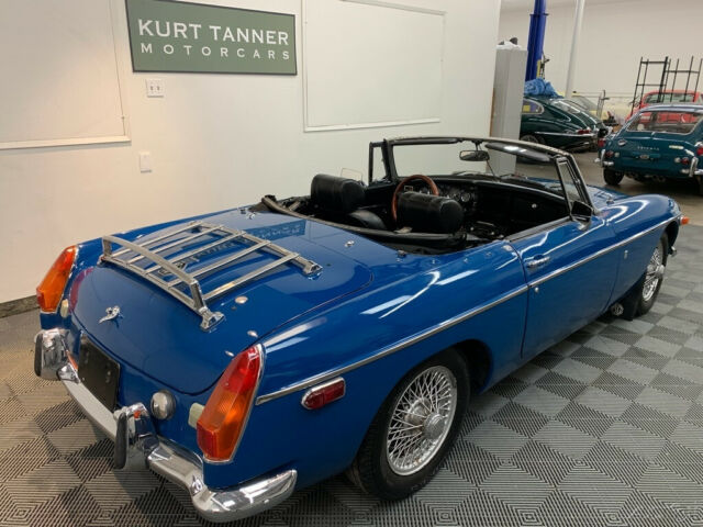 MG MGB 1972 image number 18