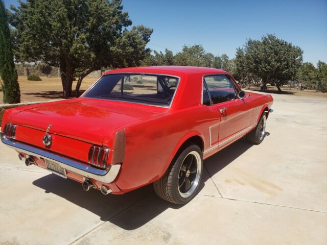 Ford Mustang 1965 image number 0