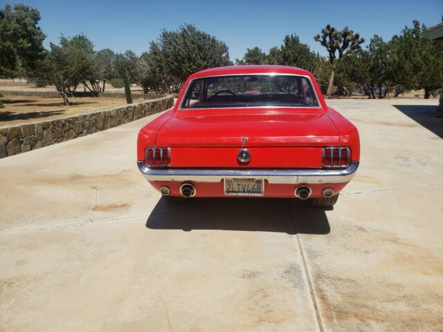 Ford Mustang 1965 image number 11