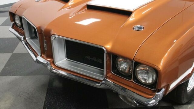 Oldsmobile Cutlass 1971 image number 21