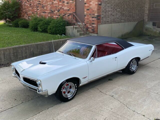 Pontiac GTO 1966 image number 1