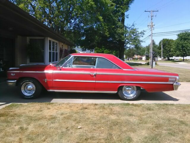 Ford Galaxie 1963 image number 0