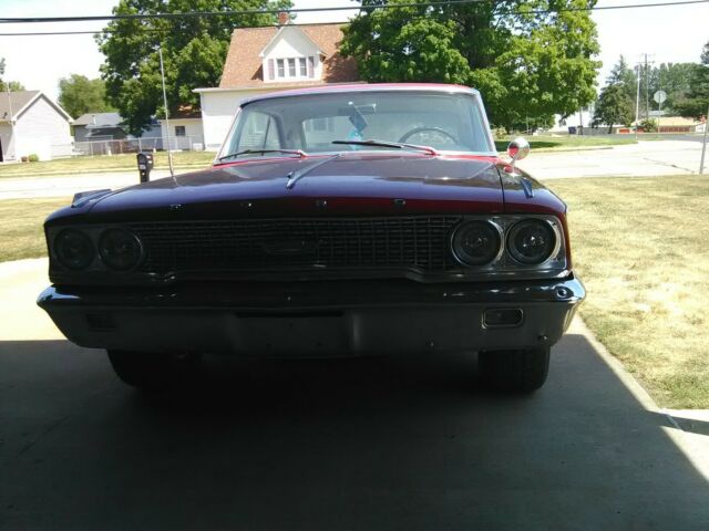 Ford Galaxie 1963 image number 3