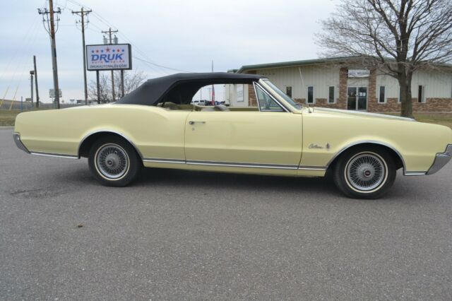 Oldsmobile Cutlass 1966 image number 1