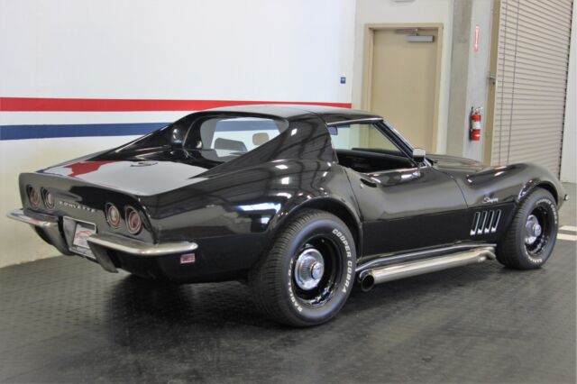 Chevrolet Corvette 1969 image number 28