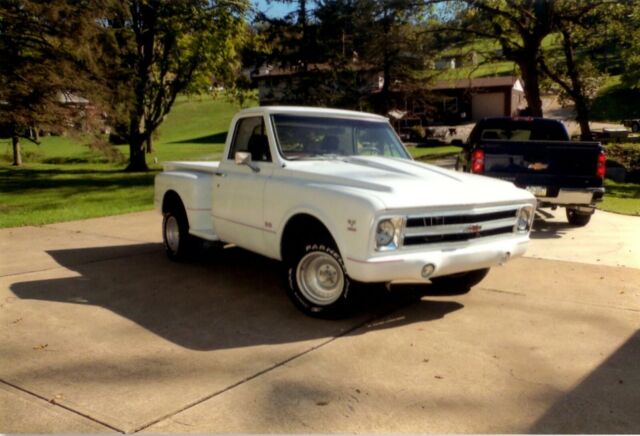 Chevrolet C-10 1967 image number 0