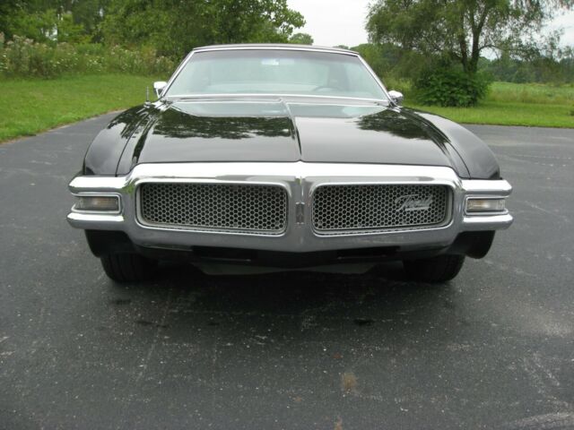 Oldsmobile Toronado 1968 image number 24