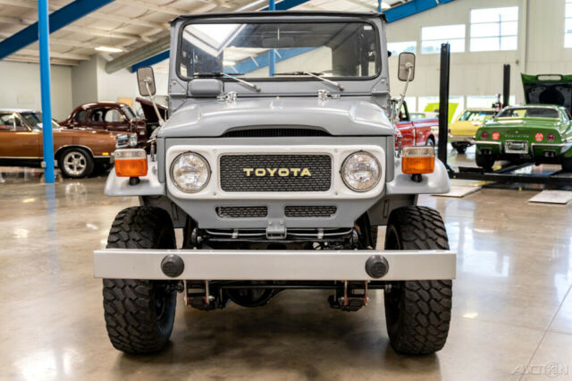 Toyota Land Cruiser 1900 image number 29