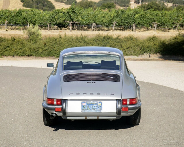 Porsche 911 1972 image number 27