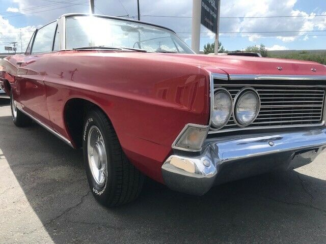 Ford Galaxie 1968 image number 25