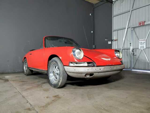 Porsche 911 1971 image number 1