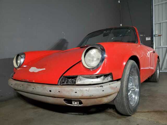 Porsche 911 1971 image number 2