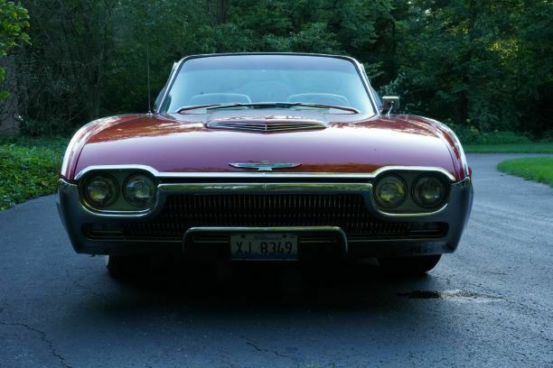 Ford Thunderbird 1963 image number 25