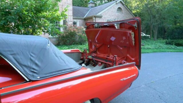 Ford Thunderbird 1963 image number 35