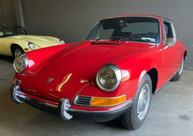 Porsche 911 1970 image number 2