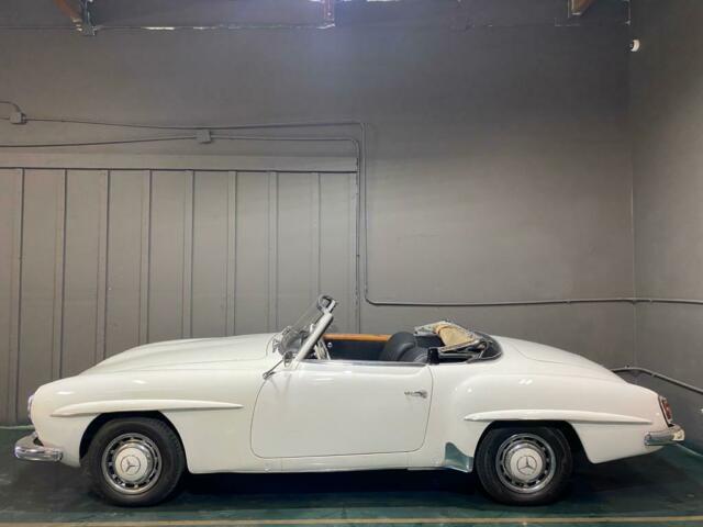 Mercedes-Benz SL-Class 1958 image number 31