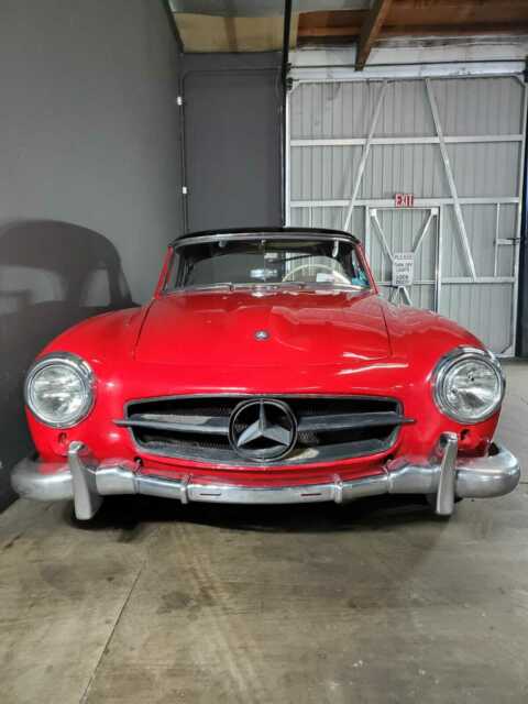 Mercedes-Benz SL-Class 1961 image number 3