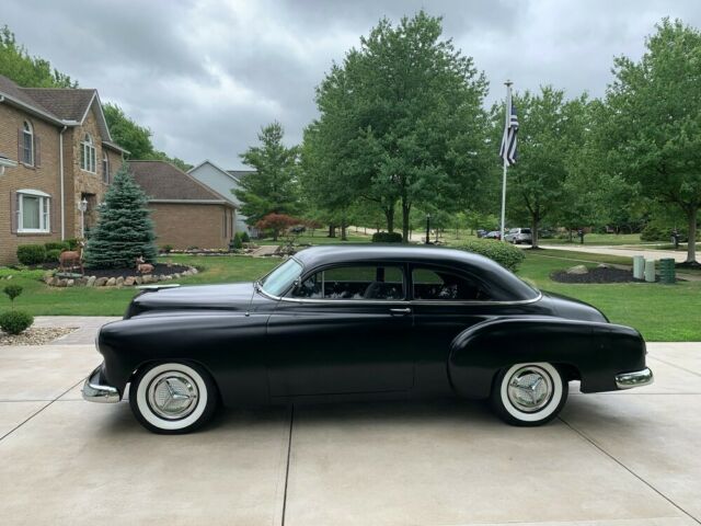 Chevrolet Fleetline 1951 image number 1