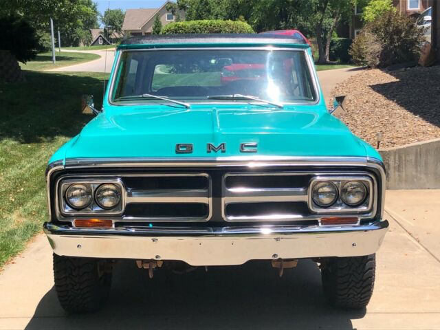 GMC Jimmy 1972 image number 1