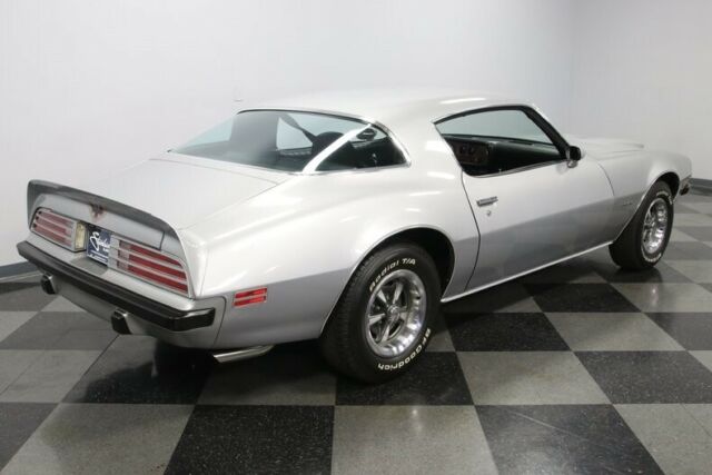 Pontiac Firebird 1975 image number 13