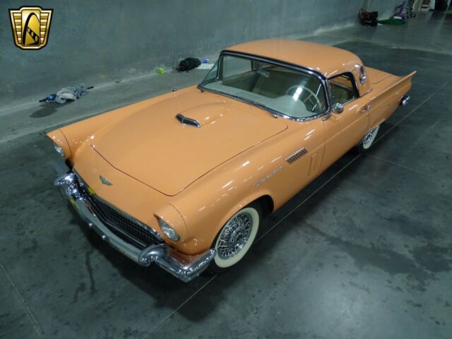 Ford Thunderbird 1957 image number 2