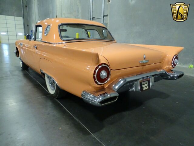 Ford Thunderbird 1957 image number 33