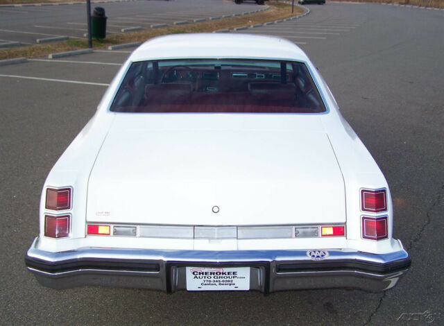 Oldsmobile Cutlass 1977 image number 11