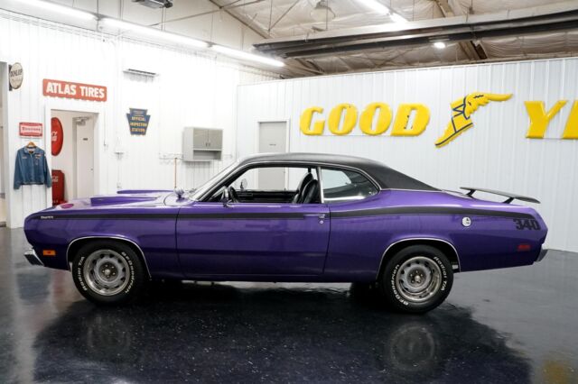 Plymouth Duster 1971 image number 14