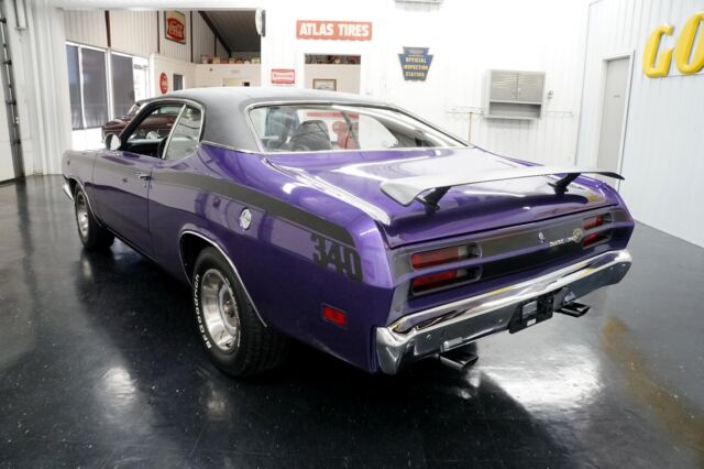 Plymouth Duster 1971 image number 15