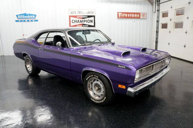 Plymouth Duster 1971 image number 19