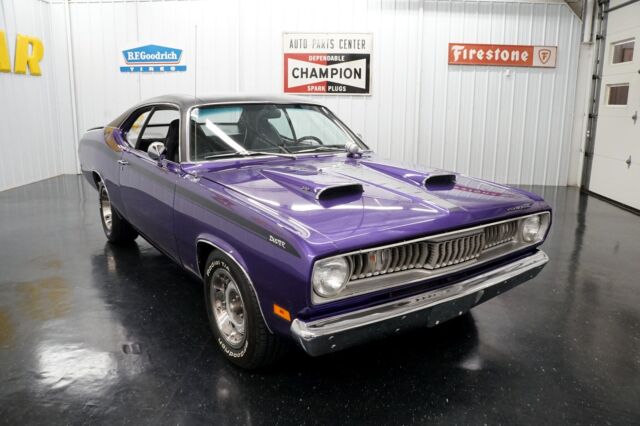 Plymouth Duster 1971 image number 20