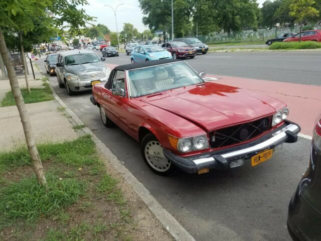 Mercedes-Benz SL-Class 1978 image number 12