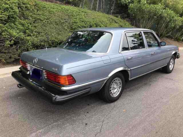 Mercedes-Benz 450 SEL 6.9 1979 image number 3