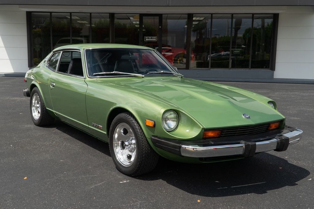 Datsun Z-Series 1975 image number 1