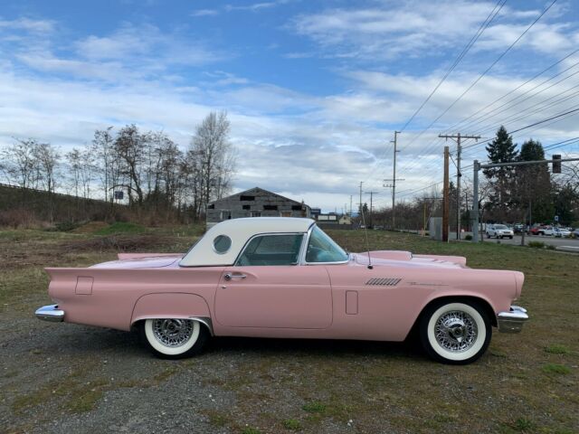 Ford Thunderbird 1957 image number 25