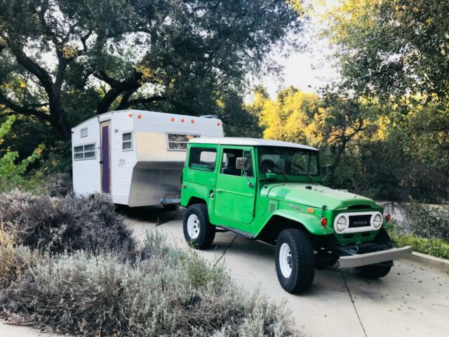 Toyota FJ Cruiser 1970 image number 18