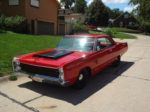 Plymouth Fury 1967 image number 19