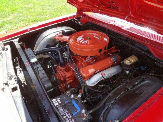 Plymouth Fury 1967 image number 26